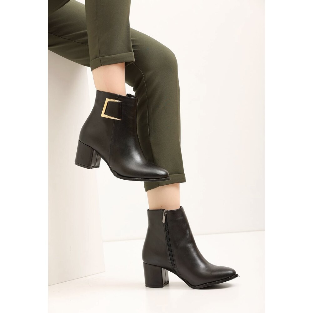 Tokalı bootie